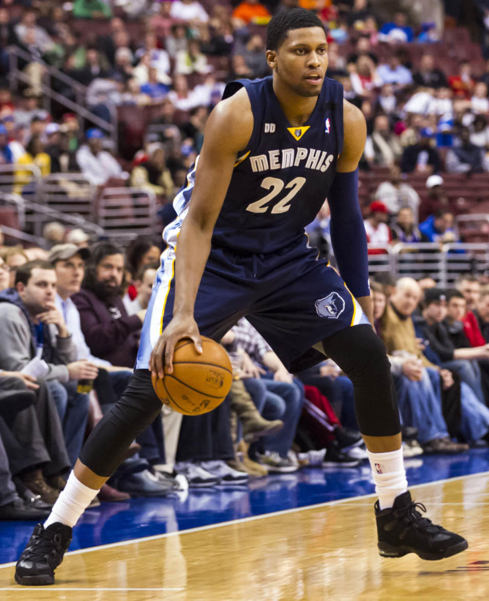 轻球员起到 轻球员起到